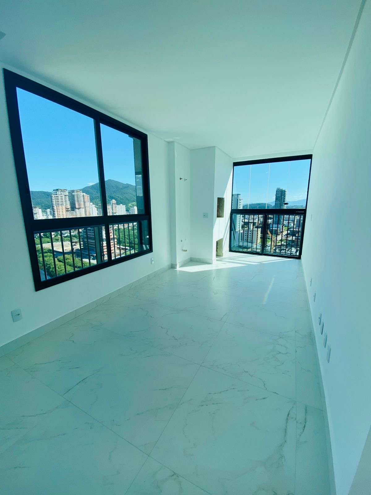 da6a3f55-8a6a-4fd1-a961-b06897c2095f-3