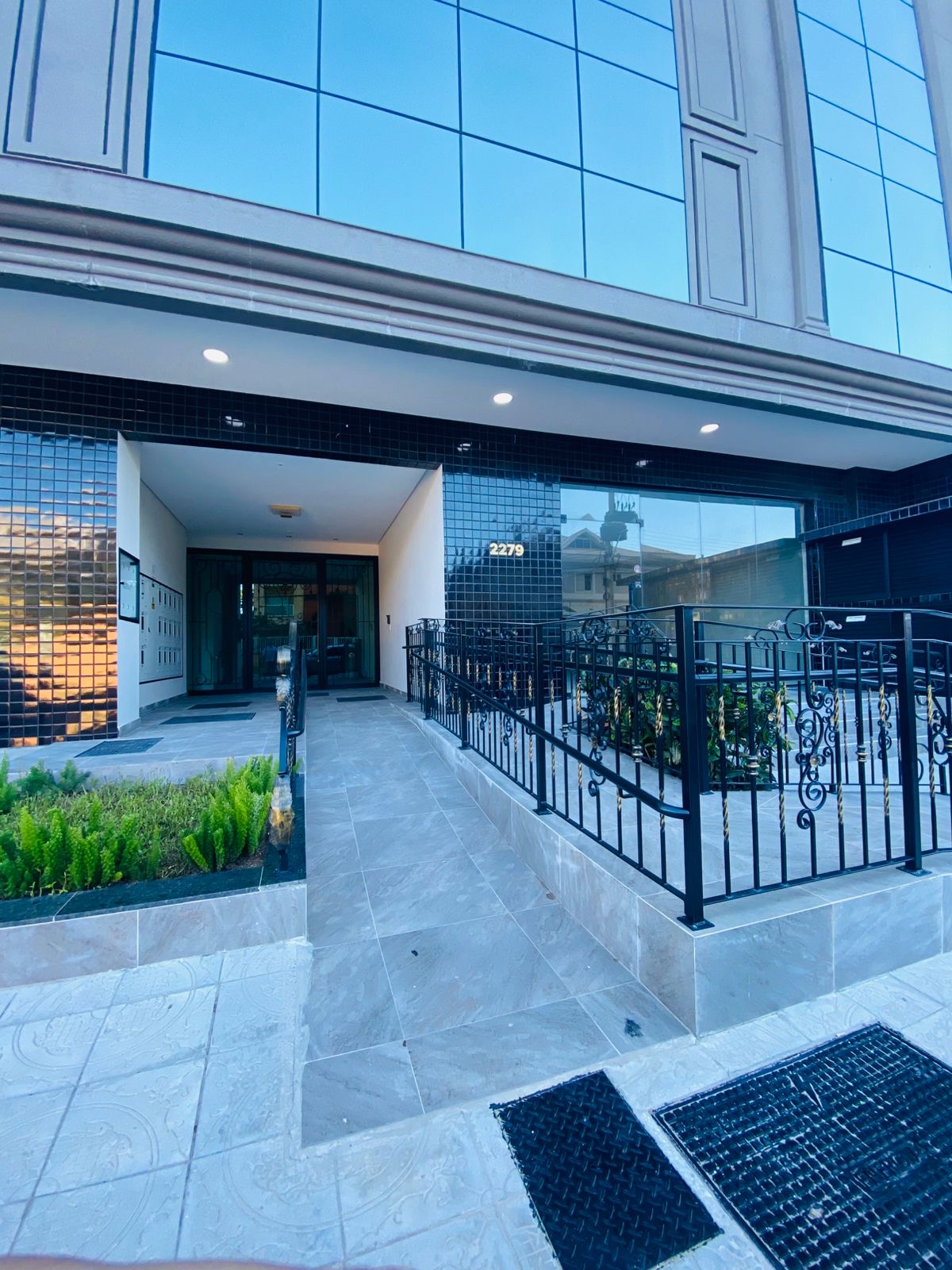 f2a4f074-c46c-4e34-bd19-e594258ed79a-3